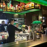 Vibe Loft Free Drink Daily By Zazi Hostel *