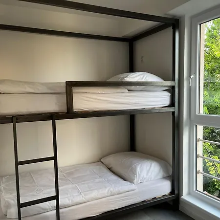 Vibe Loft Free Drink Daily By Zazi Хостел Братислава