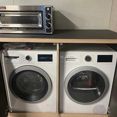 Vibe Loft Free Drink Daily By Zazi Хостел Братислава