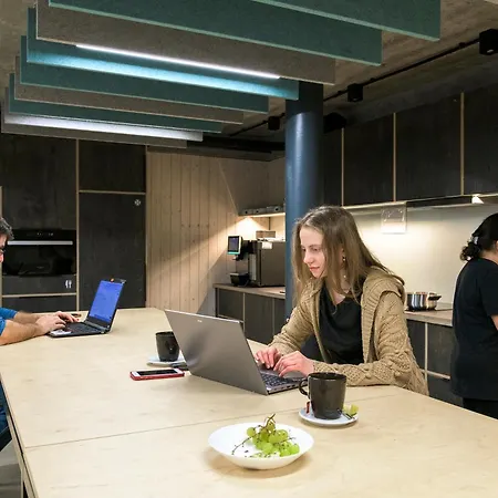 Vibe Loft Free Drink Daily By Zazi אכסניה *