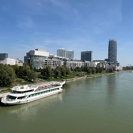 Хостел Vibe Loft Free Drink Daily By Zazi