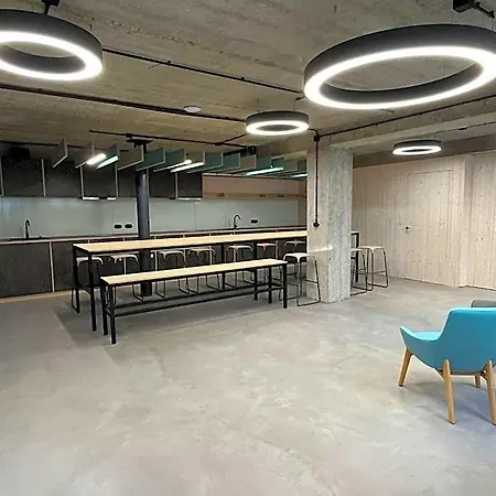 Hostel Vibe Loft Free Drink Daily By Zazi Pressburg