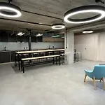 بيت شباب Vibe Loft Free Drink Daily By Zazi براتسيلافا