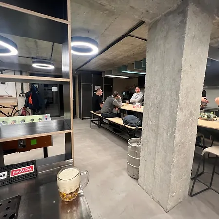 Vibe Loft Free Drink Daily By Zazi Hostel *
